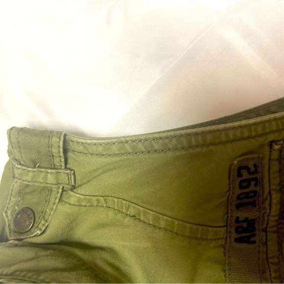 Abercrombie and Fitch vintage hand sewn DIY-  crafted shark vest size S - Picture 5 of 7